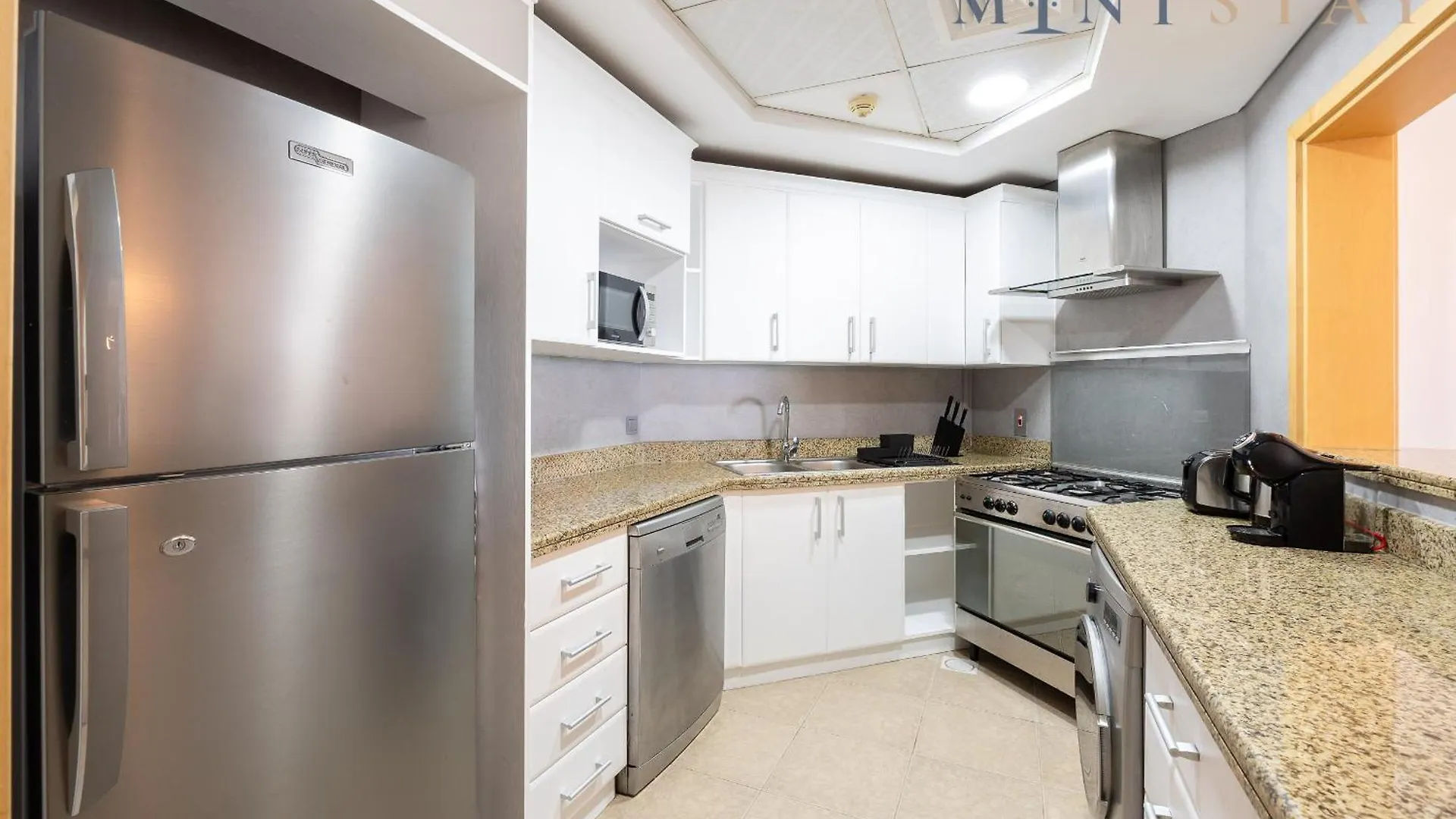Shoreline 7, Palm Jumeirah - Mint Stay Dubai Apartamento